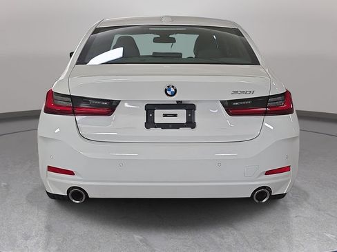 Certified 2023 BMW 330i Sedan RWD image 7