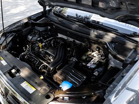 Used 2023 Volkswagen Taos SE image 61