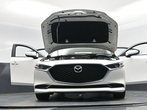 Used 2022 MAZDA MAZDA3 s image 22