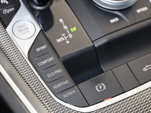 Used 2022 BMW Z4 M40i w/ Premium Package image 37