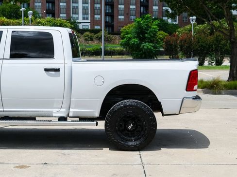 Used 2016 RAM 2500 Tradesman w/ Chrome Appearance Group AWD/4WD image 12