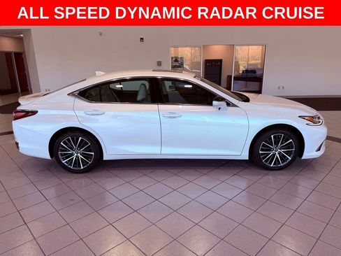 Certified 2025 Lexus ES 300h F Sport image 8