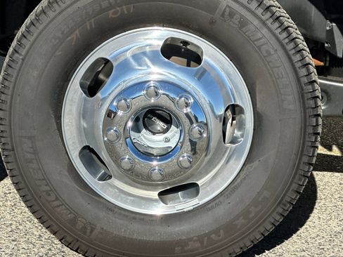 New 2026 Ford F350 Platinum w/ Platinum Plus Package image 34