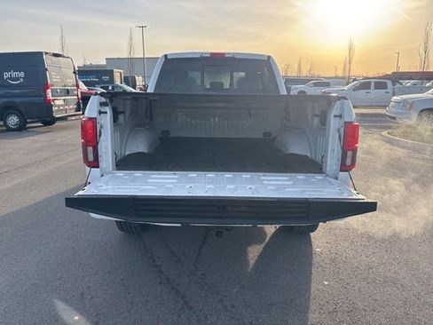 Used 2019 Ford F150 Lariat w/ Equipment Group 502A Luxury AWD/4WD image 12