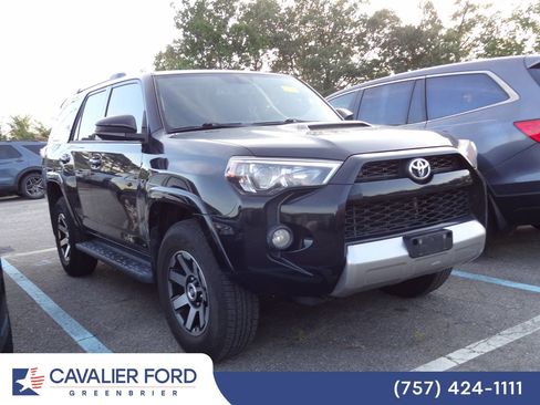 Used 2017 Toyota 4Runner TRD Off-Road AWD/4WD image 1