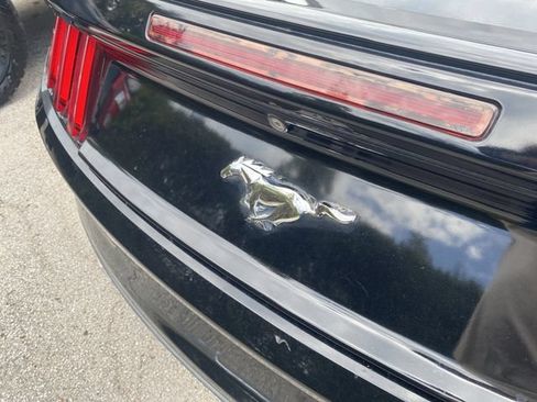 Used 2016 Ford Mustang Premium RWD image 5