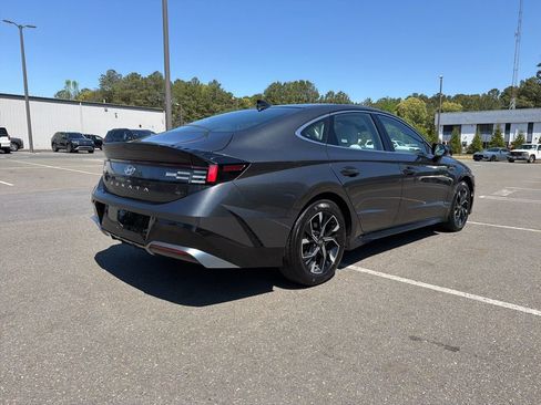 Used 2025 Hyundai Sonata SEL FWD image 5
