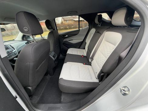 Used 2020 Chevrolet Equinox LS w/ LS Convenience Package image 10