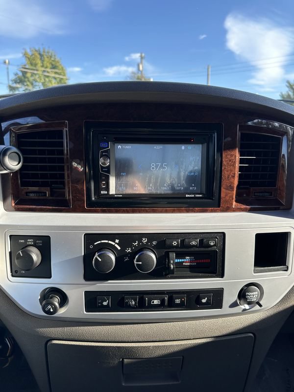 Used 2008 Dodge Ram 2500 Truck Laramie w/ Trailer Tow Group AWD/4WD image 14