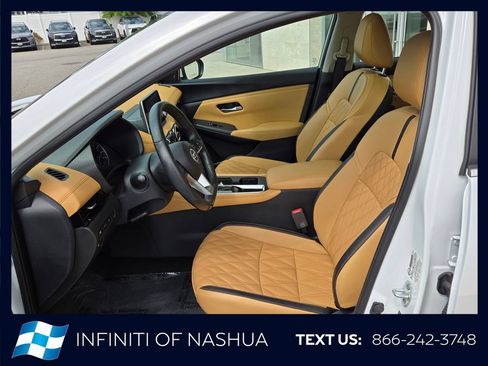 Used 2023 Nissan Sentra SV w/ SV Premium Package FWD image 3