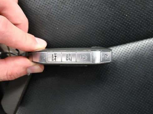 Used 2025 Kia Telluride S AWD/4WD image 23