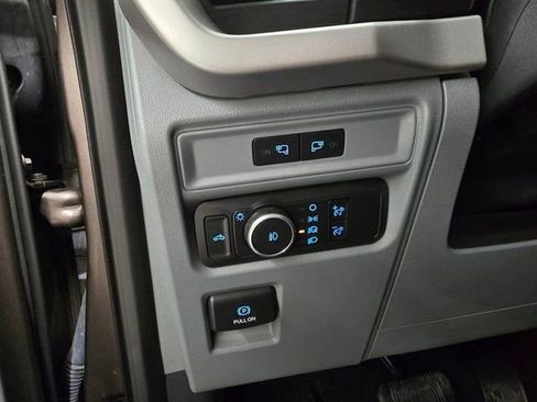 Used 2022 Ford F150 XLT w/ Trailer Tow Package image 31