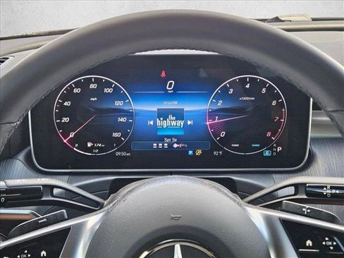 Used 2025 Mercedes-Benz C 300 Sedan image 9