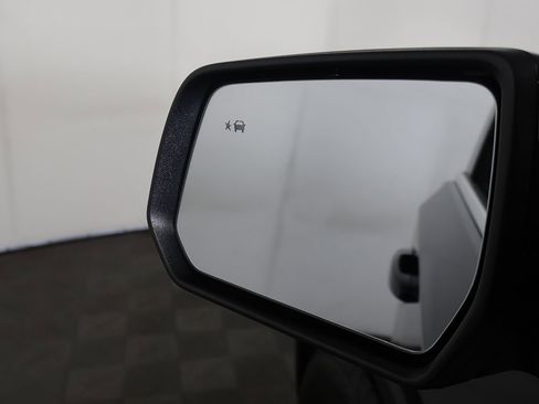 Used 2023 Chevrolet Traverse LT w/ Rear Camera Mirror Package AWD/4WD image 36