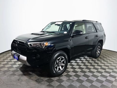 Used 2024 Toyota 4Runner TRD Off-Road Premium w/ Off Road Premium Plus Package AWD/4WD image 3