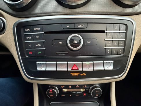 Used 2019 Mercedes-Benz CLA 250 4MATIC image 22