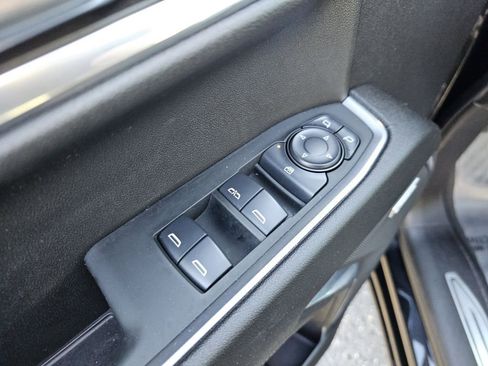 Used 2024 Chevrolet Silverado 1500 LT Trail Boss w/ Convenience Package II image 33