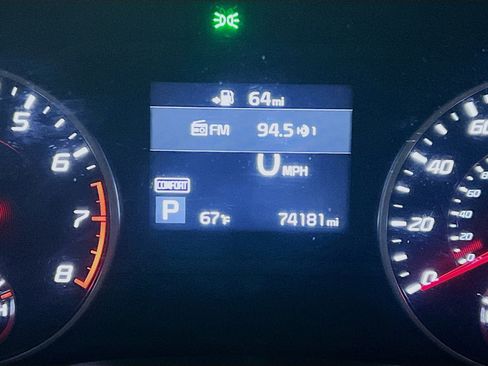 Used 2020 Kia Stinger GT-Line w/ Sun & Sound Package RWD image 8