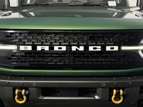 Used 2022 Ford Bronco Wildtrak AWD/4WD image 15