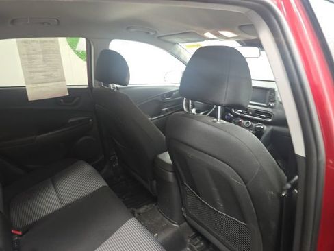 Used 2021 Hyundai Kona SEL AWD/4WD image 16