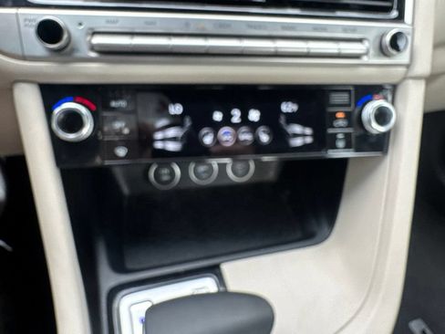 Used 2026 Genesis G70 2.5T RWD image 20