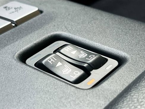 Used 2025 Toyota GR86 Premium w/ Performance Package image 19