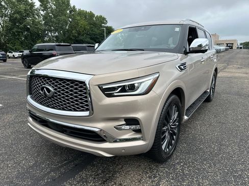 Used 2022 INFINITI QX80 Sensory w/ All-Season Package AWD/4WD image 1
