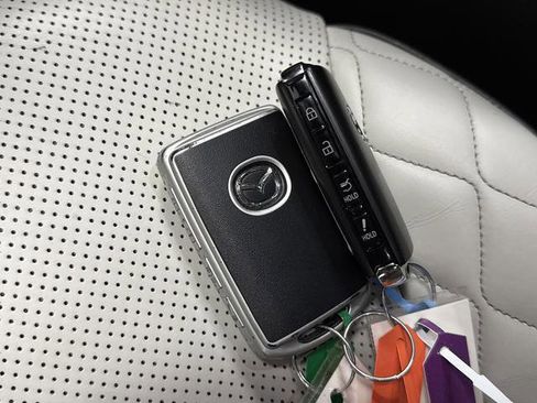 Used 2023 MAZDA CX-9 Signature image 28