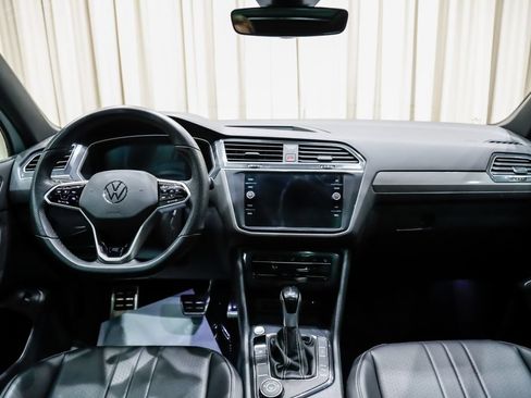 Used 2024 Volkswagen Tiguan SE R-Line AWD/4WD image 14