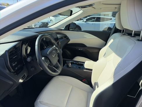 Used 2023 Lexus RX 350 AWD w/ Cold Area Package image 6