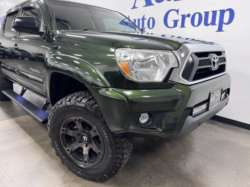 Used 2014 Toyota Tacoma 4x4 Double Cab w/ TRD Off-Road Package image 23