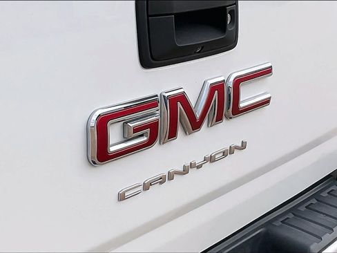 Used 2021 GMC Canyon Elevation Standard w/ Convenience Package RWD image 29