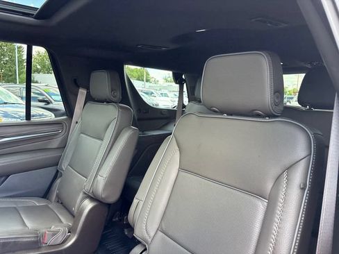 Used 2023 GMC Yukon Denali w/ Denali Reserve Package AWD/4WD image 13