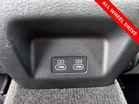 Certified 2025 Genesis G70 2.5T image 14