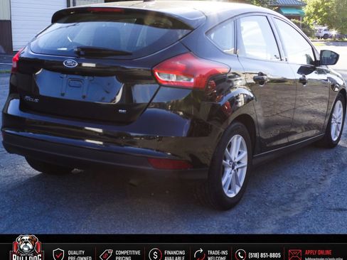 Used 2018 Ford Focus SE FWD image 6