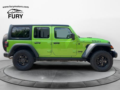Used 2025 Jeep Wrangler Unlimited Sport AWD/4WD image 2