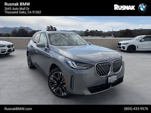 Used 2025 BMW X3 xDrive30i w/ Premium Package image 1