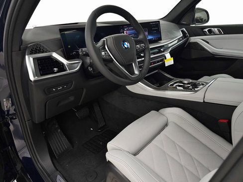 Used 2026 BMW X5 xDrive50e w/ Premium Package AWD/4WD image 12