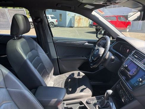 Used 2020 Volkswagen Tiguan SEL Premium R-Line AWD/4WD image 18