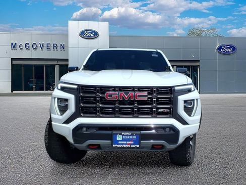 Used 2024 GMC Canyon AT4X AWD/4WD image 3