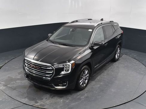 Used 2023 GMC Terrain SLT image 42