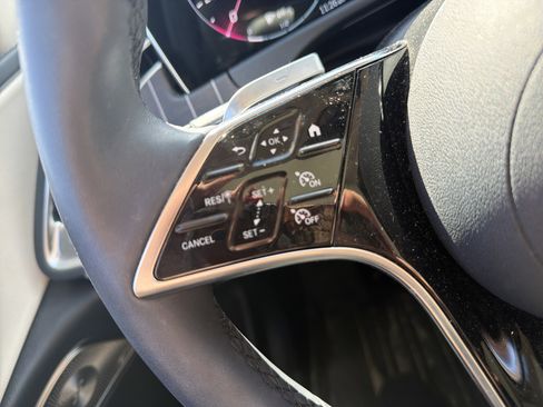 Used 2025 Mercedes-Benz E 450 4MATIC Sedan image 6