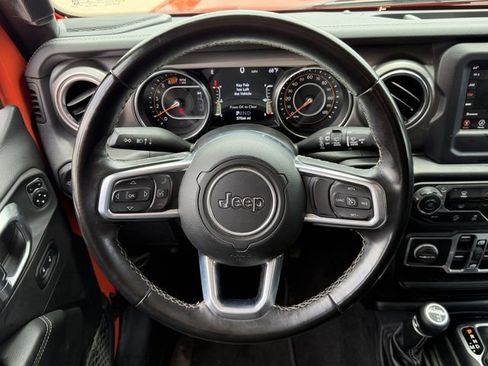 Used 2020 Jeep Wrangler Unlimited Sahara AWD/4WD image 13