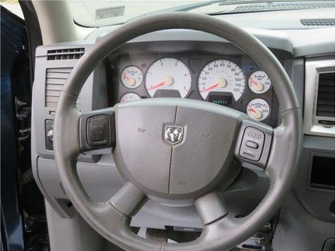 Used 2007 Dodge Ram 2500 Truck SLT image 9