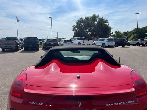 Used 2007 Pontiac Solstice GXP w/ Premium Package RWD image 6
