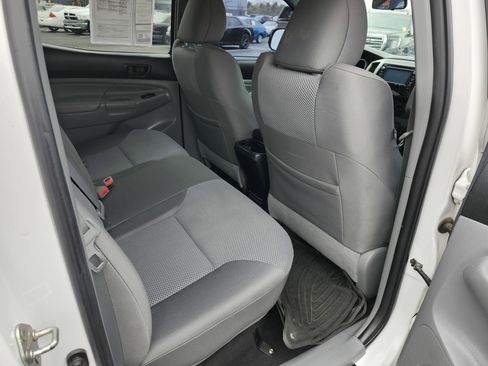 Used 2014 Toyota Tacoma 4x4 Double Cab w/ TRD Off-Road Package image 20