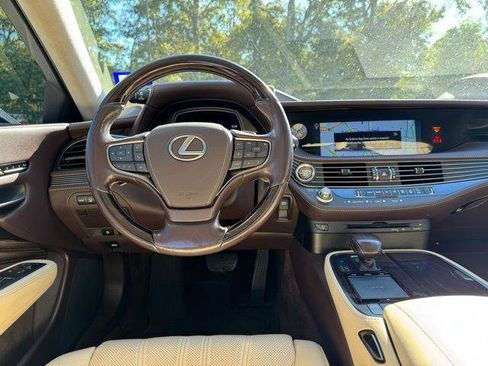 Used 2018 Lexus LS 500 image 19