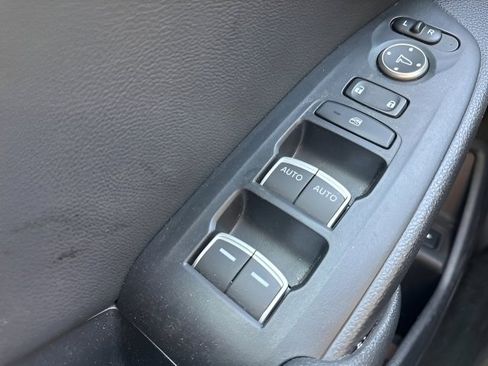 Used 2019 Honda Accord LX image 13