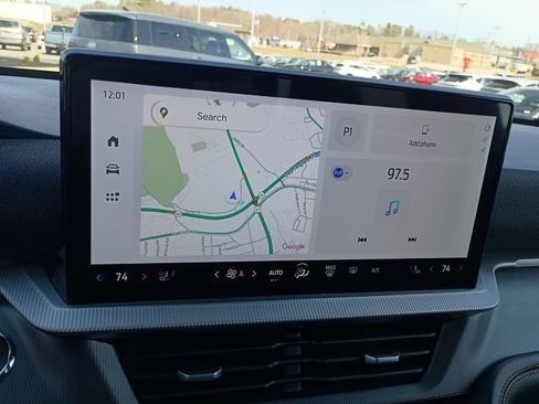 Used 2025 Ford Explorer ST-Line w/ ST-Line Street Pack image 25