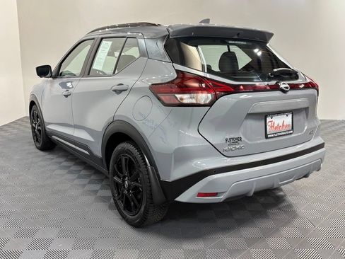 Used 2022 Nissan Kicks SR w/ Premium Package FWD image 4